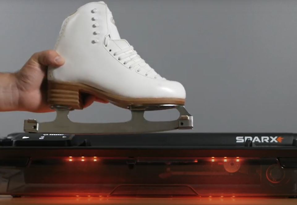 Sparx Adapter für Eiskunstlaufschuhe
